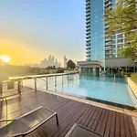 Luxe 1Br In Fairways East With Canal Views
