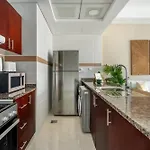 Cozy Studio Apartment With Sea & Canal View In Court Tower