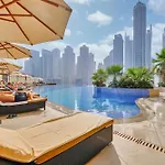 Grand Stay In This 1 Bedroom Flat That Sleeps 4