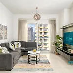 Charming 1 Bedroom In Ag Tower With Canal Views