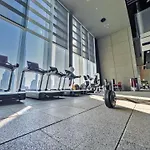 Elegant 1-Bedroom Apartment, Full Burj Khalifa & Downtown Views