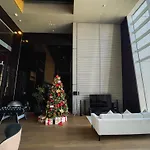 Elegant 1-Bedroom Apartment, Full Burj Khalifa & Downtown Views