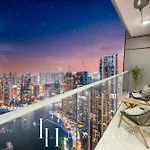 Lux Lavish Suite With Full Marina View 4