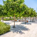 Modern Home With Full Burj Khalifa Views 201Br-2