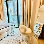 Chic 1 Bhk In Downtown Dubai