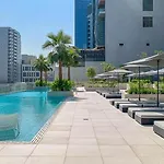 Livbnb- Modern Meets Comfort, Studio With Balcony