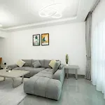 Dubai Marina - 1 Bhk Unique Apartment