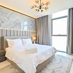 1Br Escape By The Lagoon In District One Meydan