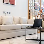 Vogue The Sterling By Omniyat Dubai With Balcony Walkable To Burj Khalifa And The Dubai Mall