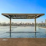 First Class 2Br Panoramic Dubai Creek Views