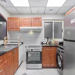 1 Bedroom Apartment With A City View And Sleeps 4