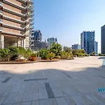 Charming 1 Bedroom In Ag Tower With Canal Views