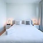 Bnbmehomes - Golf Tower 1