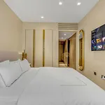 Luxury Penthouses See View At Five