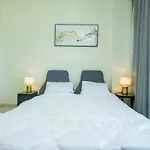 Hilliana Tower - Cozy Studio With Sea View