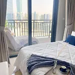 Zada Tower 1Br With Business Bay Canal Part View By Vibel