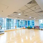 2Br Cozy Oasis Waterfront Views Dubai Marina