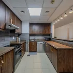 Modern 1Bdr Apartment In Business Bay