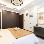 Elegant 1Bhk In Business Bay, Nearby Burj Khalifa & Dubai Mall
