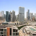 Luxury Living In Peninsula Five With Skyline View And Amazing Pool