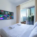 Wohnung Mit Blick Auf Den Burj Khalifa Im Stadtzentrum Von Dubai