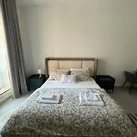 Fully Equipped Studio Prime Location With Pool & Gym