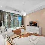 Stunning Burj View - High Infinity Pool - Cozy 2Br