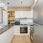 Comfortable Flat That Sleeps 2 Near Circle Mall