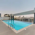 Premium 1Br Retreat In Arjan Premier Location
