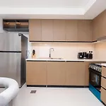 Luxury Furnished Unit In Downtown High Floor