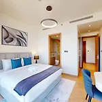 Waves Grande - One Bedroom With City View