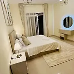 2 Bedroom Apartment With Private Jacuzzi May Residence Jvc