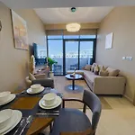 Stylish 1Br High Floor City View