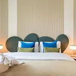 Vibrant Luxe Burj Khalifa Views-Dubai Mall Access By Maxx Value Homes
