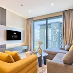 Stay By Latinem Luxury 1Br Holiday Home Cvg 3304 Near Burj Khalifa