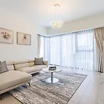 Downtown Dubai Spacious 1 Bedroom Apt On Boulevard 2 Minutes Walking Distance To Burj-Khalifa