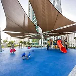 Burj Khalifa View, Luxury Two-Bedroom Residence, Playstation 5, Swimming Pool And Fitness Center
