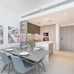 Luxury Stay Jvc Modern 1Bhk Pool & Gym Access