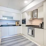 Palm Home Next To Nakheel Mall With Private Beach