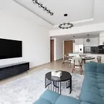1Bd Central Park 1, City Walk,7 Min Walk To Metro