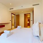 Designer Interiors - Canal View 1Br In Business Bay
