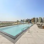Stunning 2 Bdr Luxury Business Bay