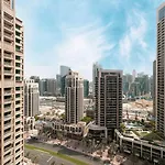 Act One Act Two - Close To Dubai Mall & Burj Khalifa - Downtown Dubai - Luxury Apartments By Canvas Holiday Homes