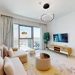 Downtown Views 3 - Chic One Bed With City Views