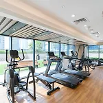 Perfect Location-For Work Or Leisure