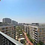Silkhaus Luxury Studio Near Dubai Sport City