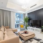 Heaven Crest Vacation Homes Downtown - 3 Bedroom Suites 2 Minute Walk To Dubai Mall And Burj Khalifa