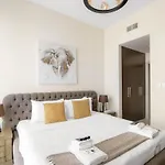 Elegant 2Br Apartment In Forte, Downtown- 32