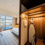 Hampton By Hilton Dubai Airport
