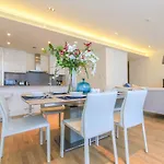 Largest 2Br Family Suite W Maid\'S Room, City Walk